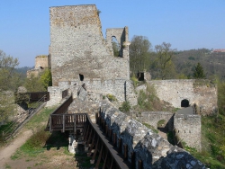 Dějiny národa Českého - ZŘÍCENINA HRADU CORNŠTEJN