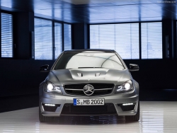 Mercedes-Benz C63 AMG Edition 507: 507 koní na čtyřech gumách 