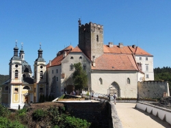 Dějiny národa Českého - ZÁMEK VRANOV NAD DYJÍ A ZÁMECKÝ PARK RŮŽOVÝ VRCH