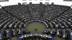 Média mlčí, zato europoslanci skutečně makají…