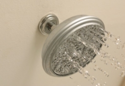 Sprchování vám může způsobit infekci